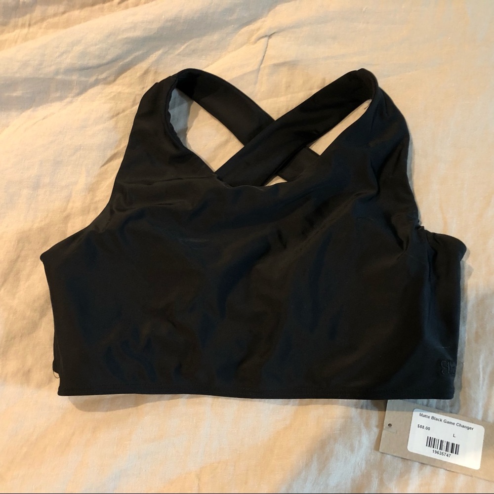 NWT Albion Fit Matte Black Game Changer Swim Top Large